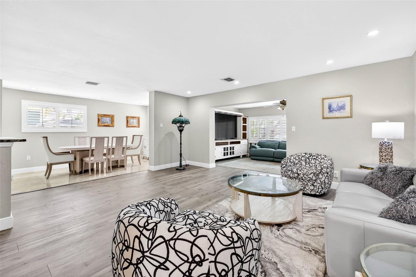 8718 Tahiti Ln photo 5