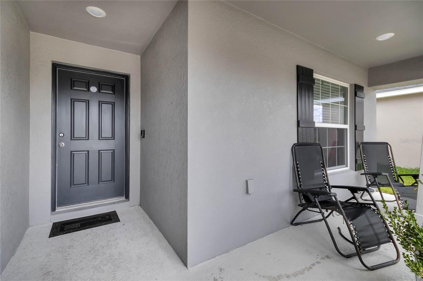 1042 Corso Dr photo 4