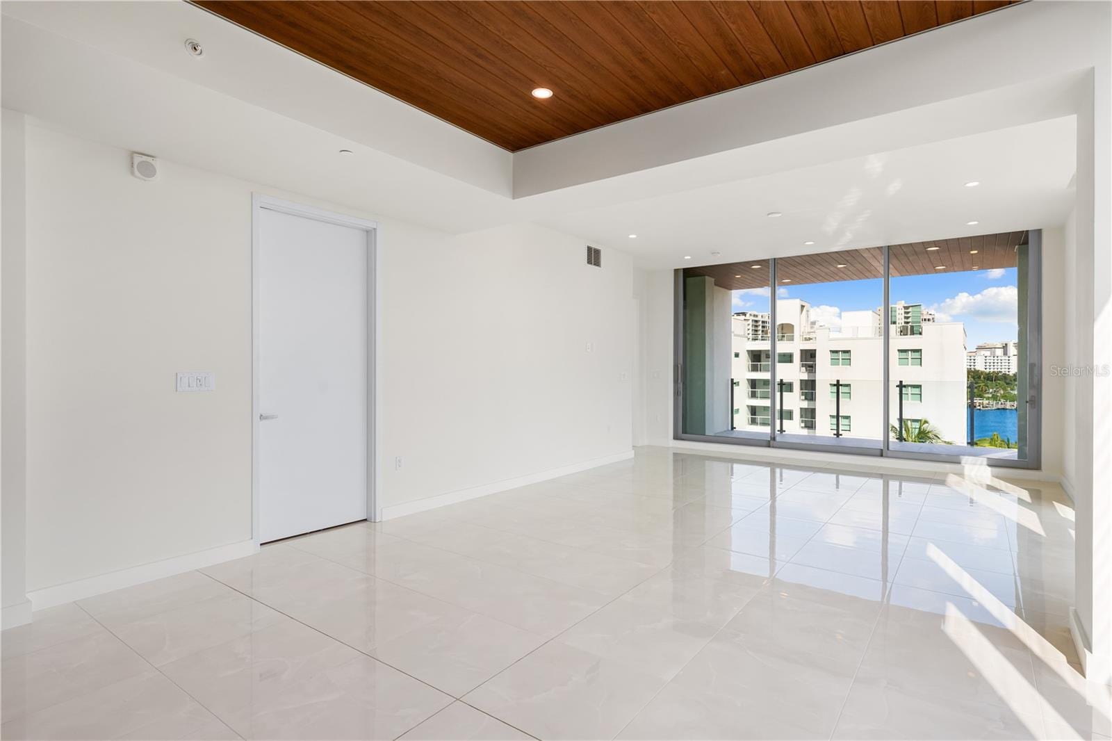 111 Golden Gate #403 photo 5