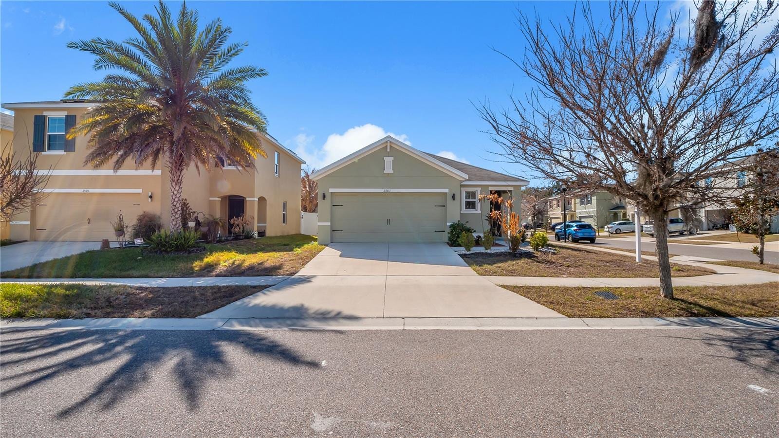 3503 Diamond Leaf CT photo 4