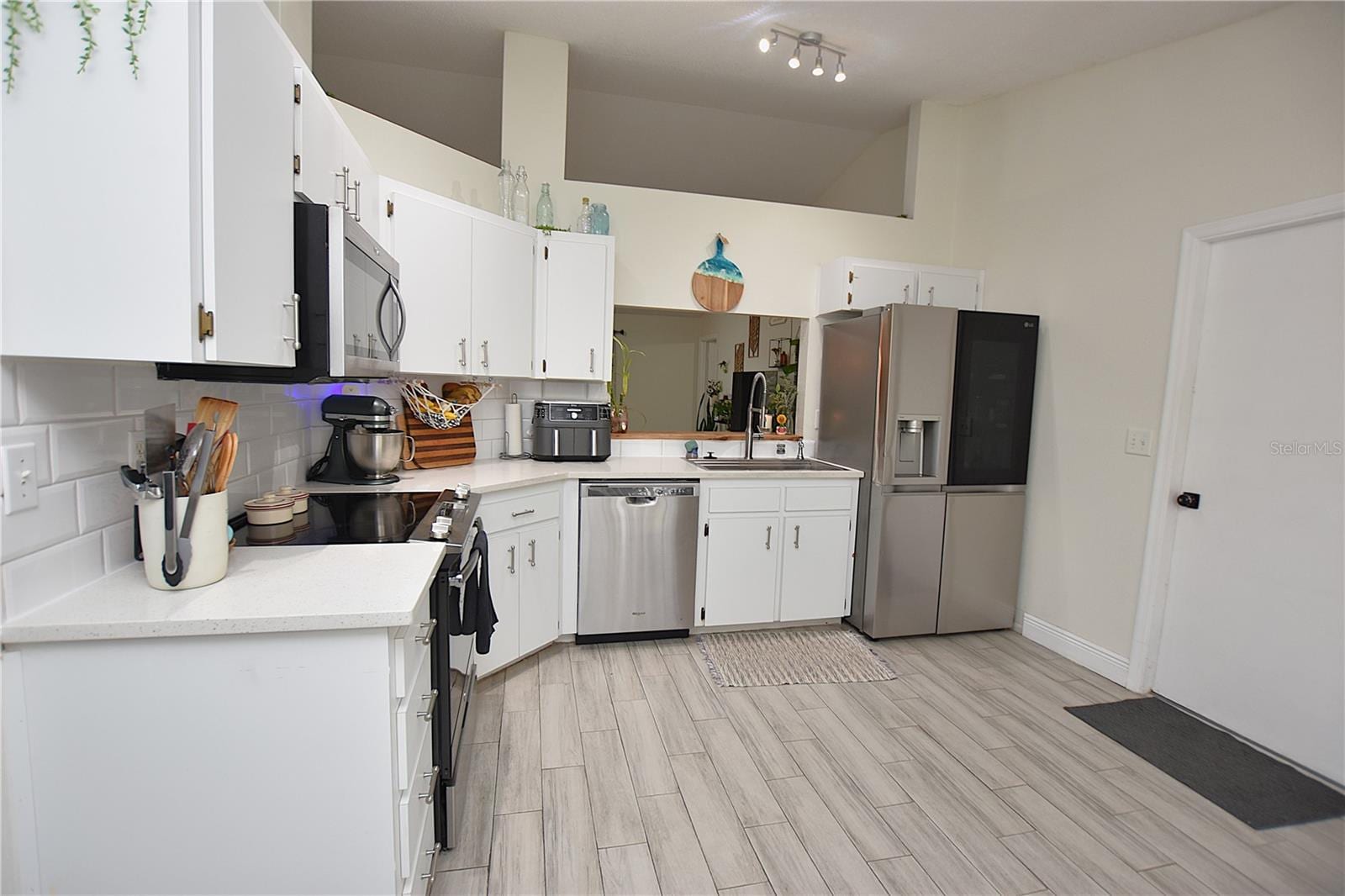 2022 Hatteras Pt photo 4