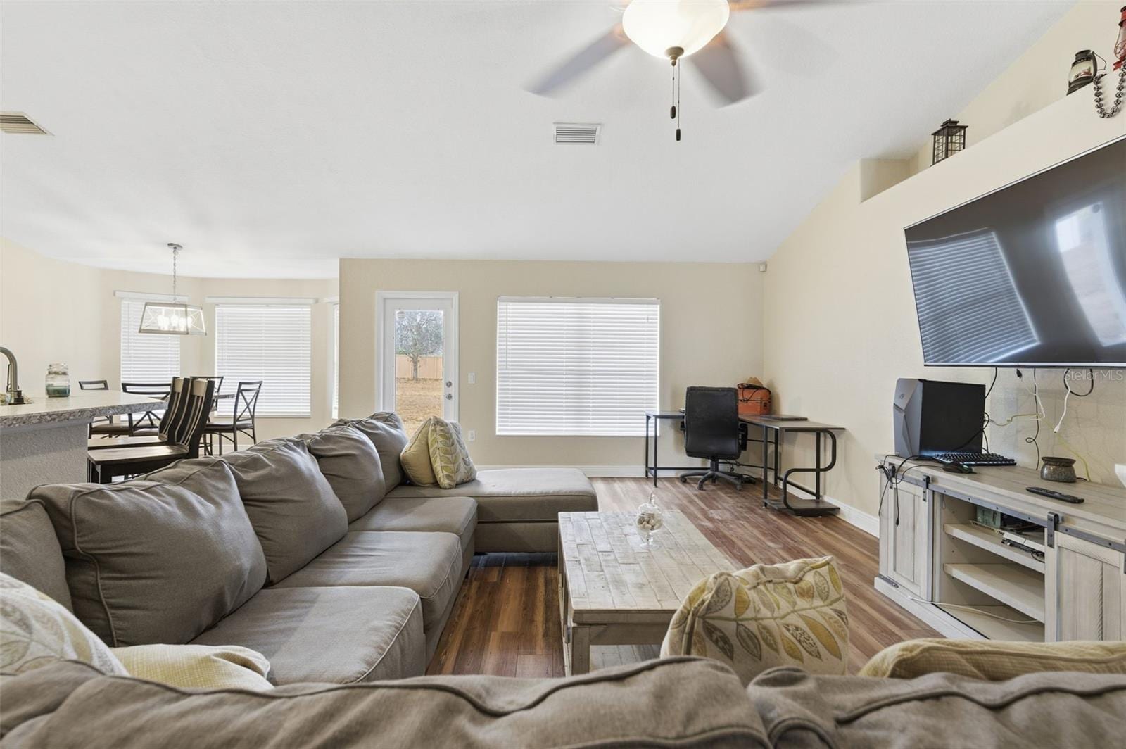 13096 Nusser Ave photo 3