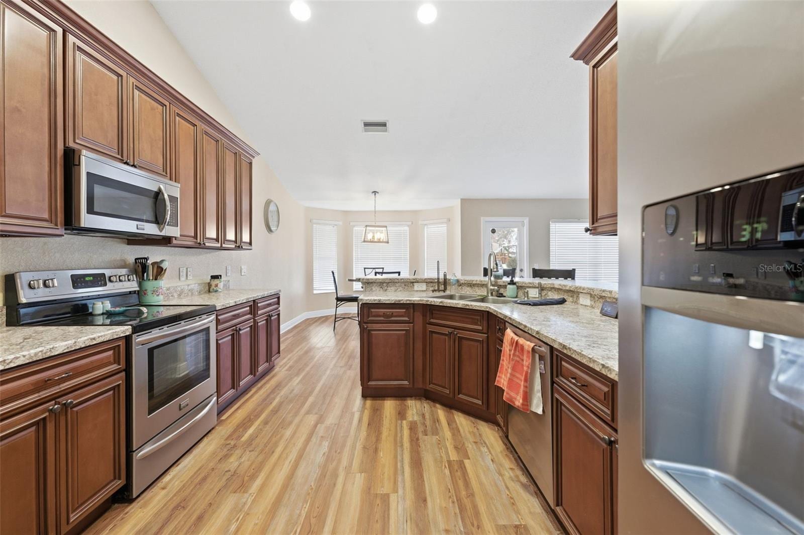 13096 Nusser Ave photo 5