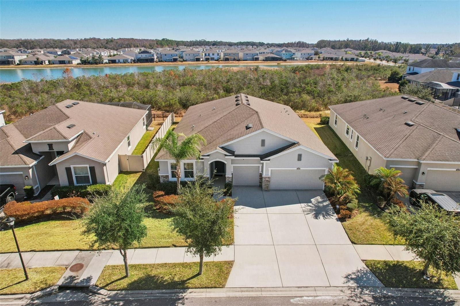 32030 Goddard Dr photo 4