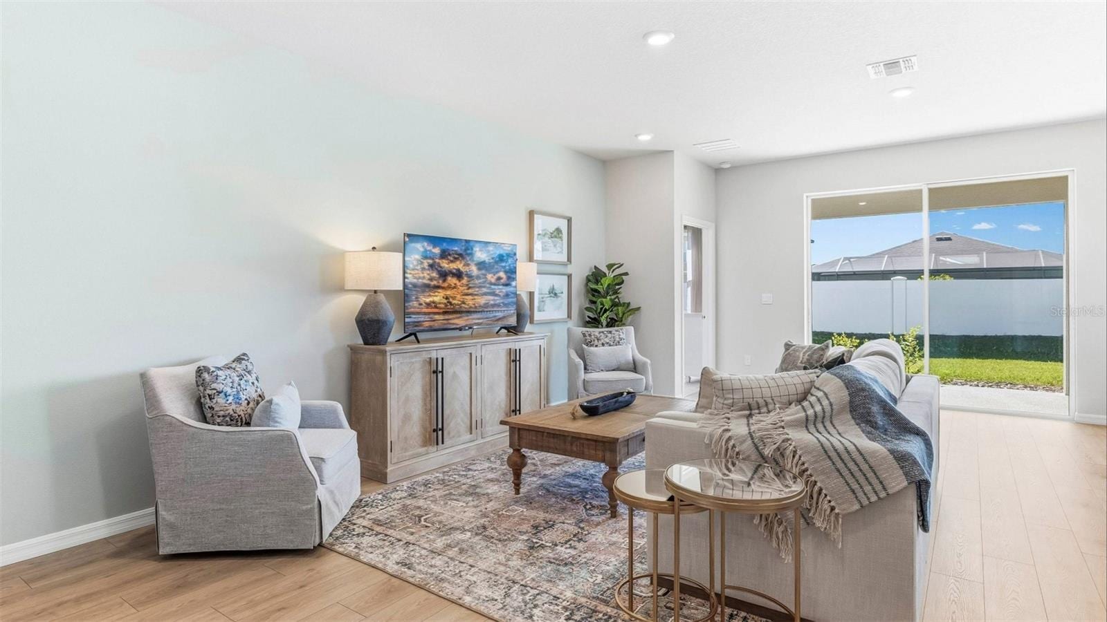 1721 Cobb Trl photo 3