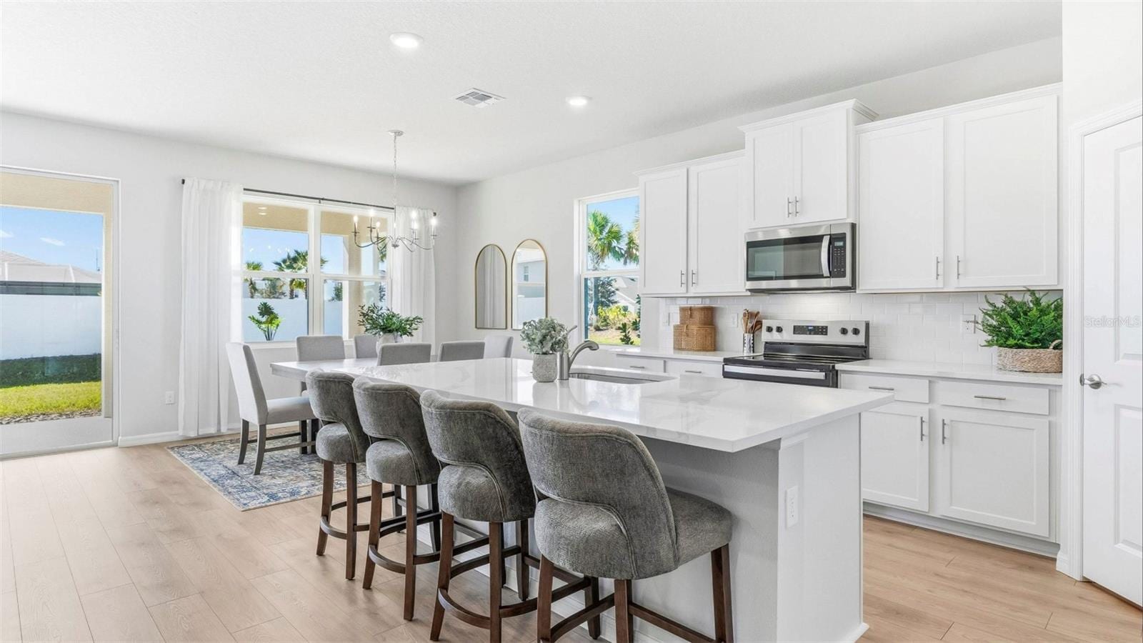 1721 Cobb Trl photo 5