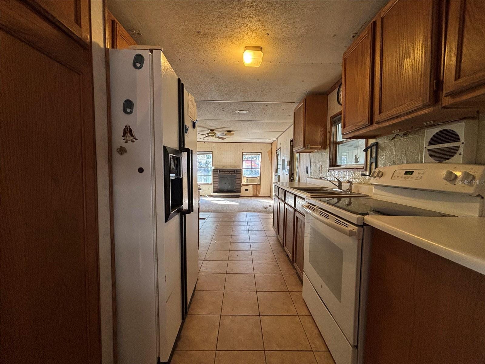 9244 Ogalala St photo 5