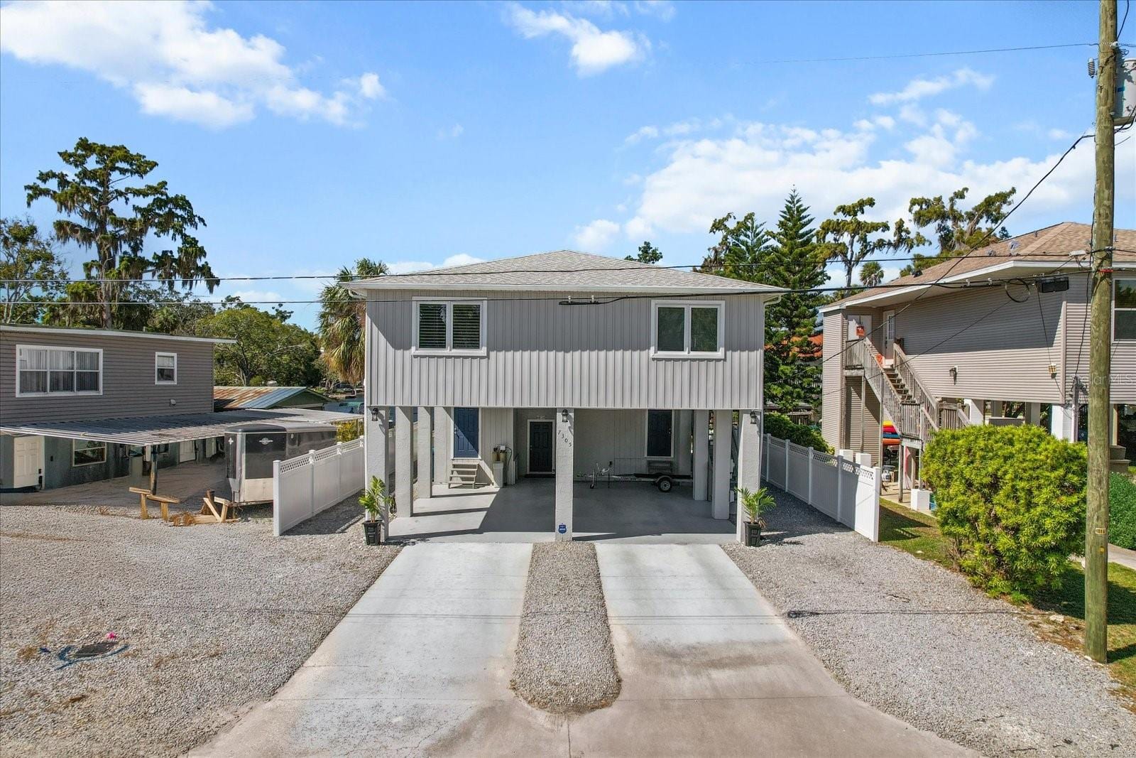 7305 Tropical Dr photo 2