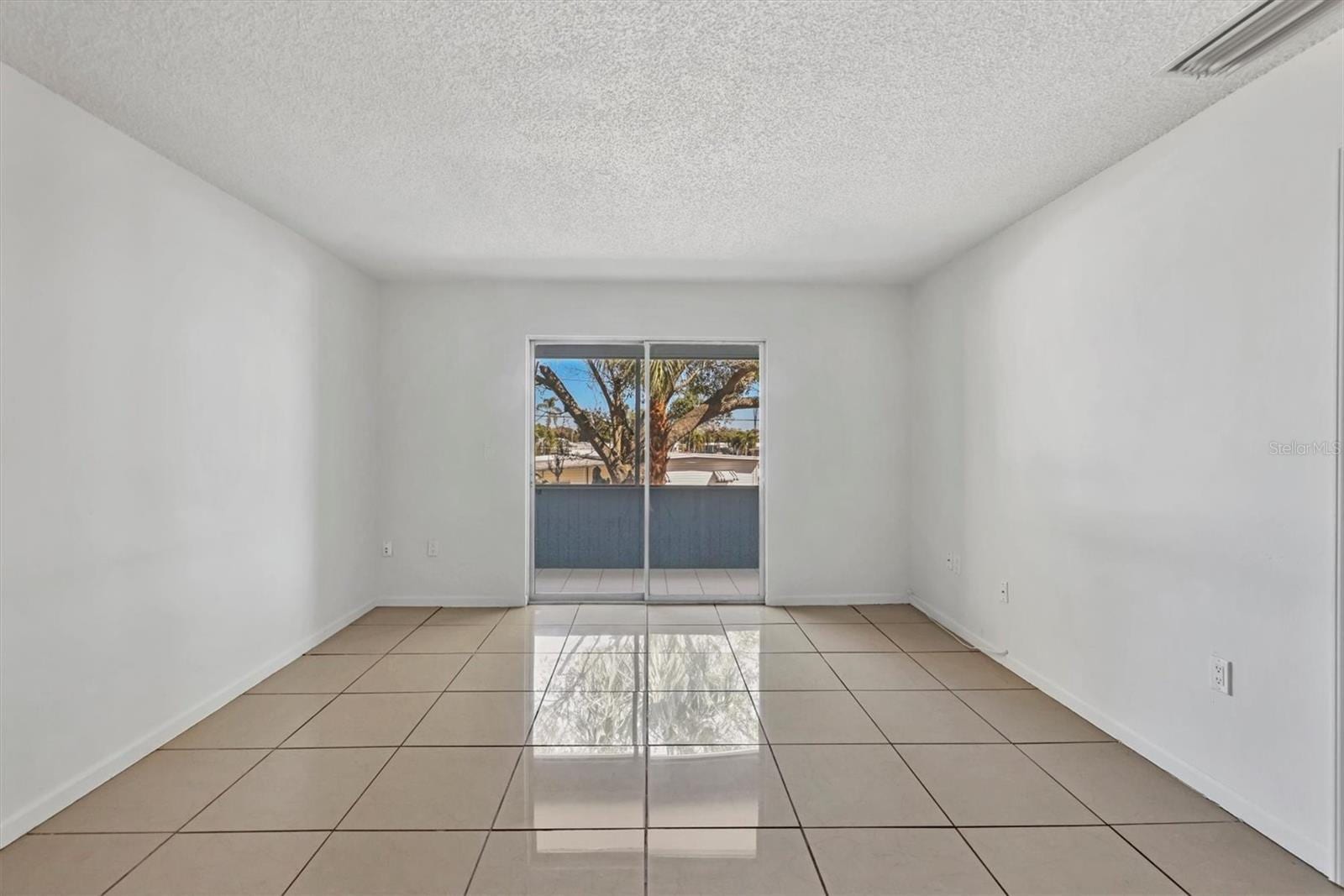 5503 Fountain Lake Cir #A204 photo 3