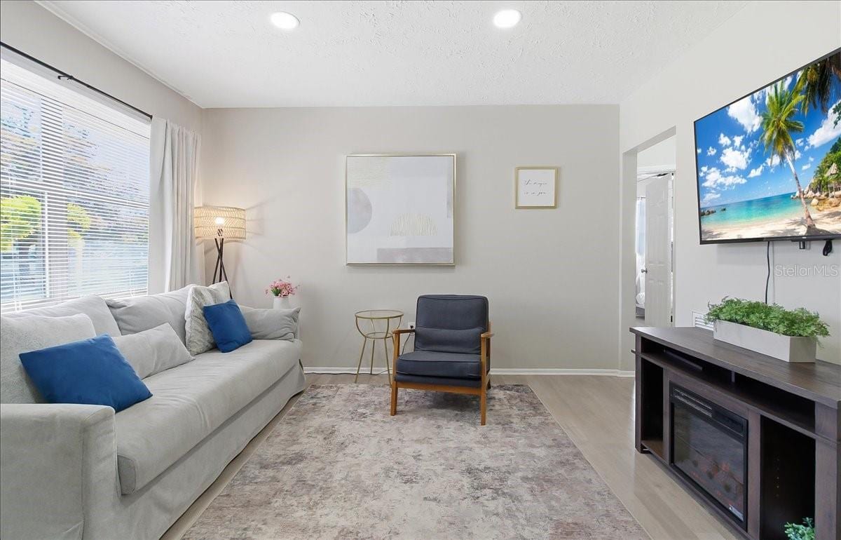 305 N Conrad Ave photo 5