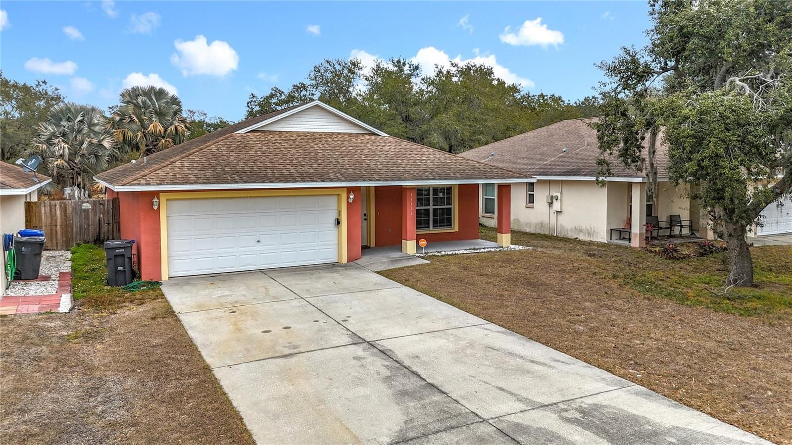 11112 Hidden Breeze Dr photo 2
