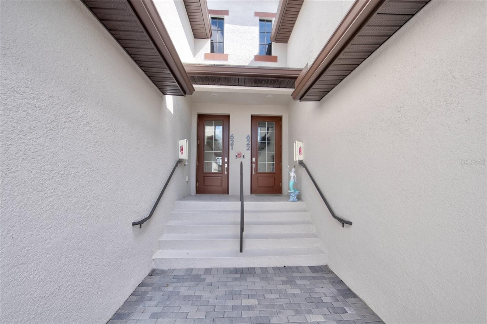 5707 N Honore Ave #621 photo 2