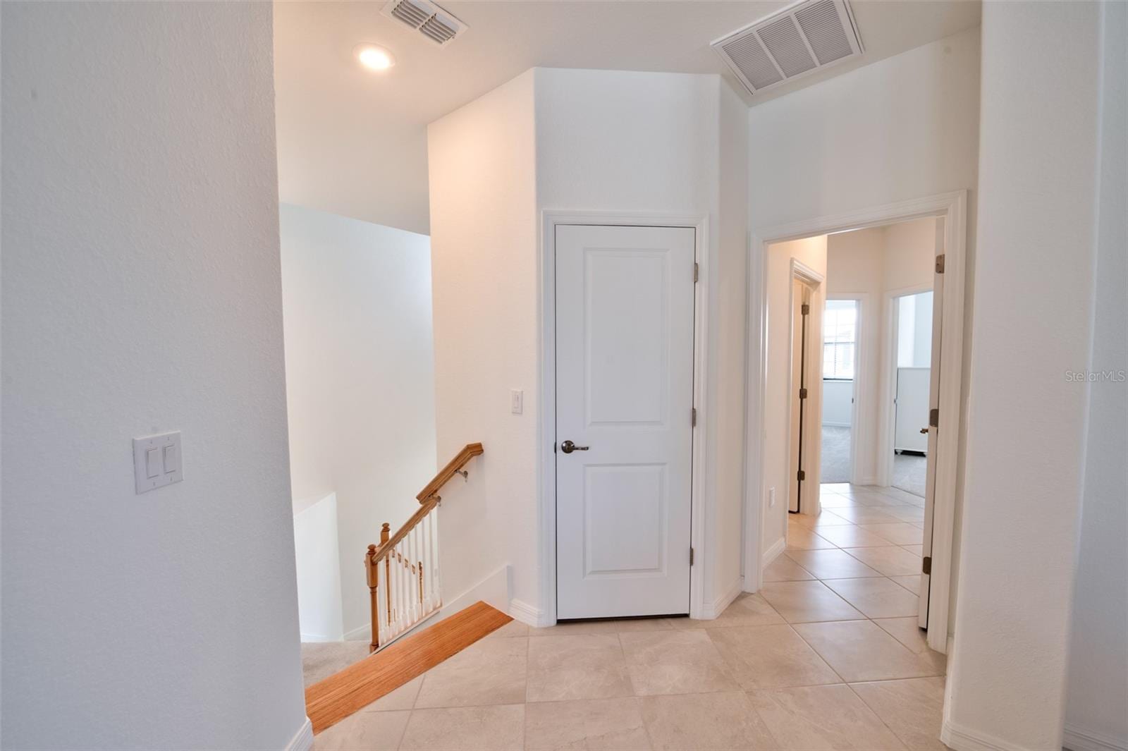 5707 N Honore Ave #621 photo 4