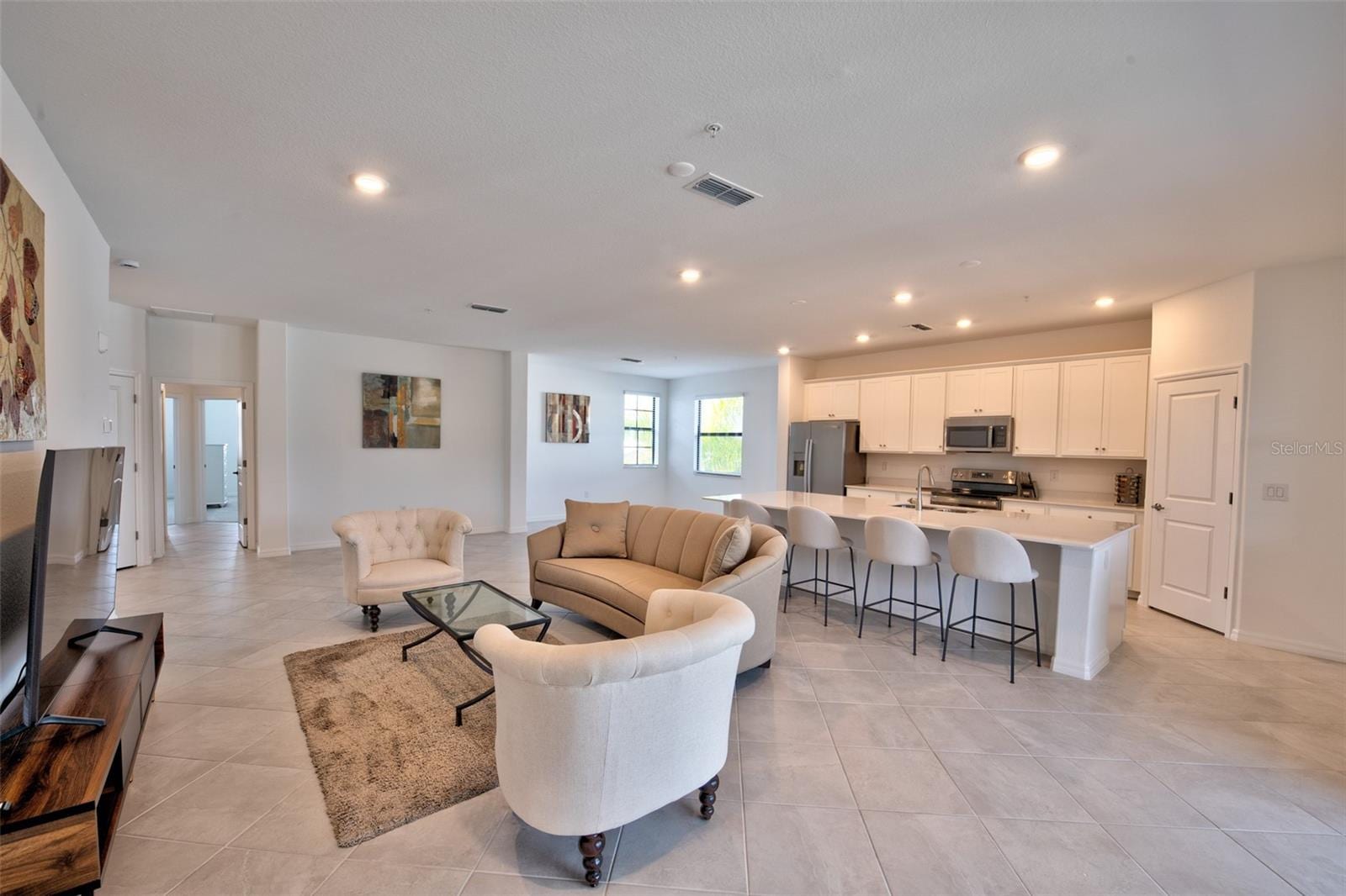 5707 N Honore Ave #621 photo 5