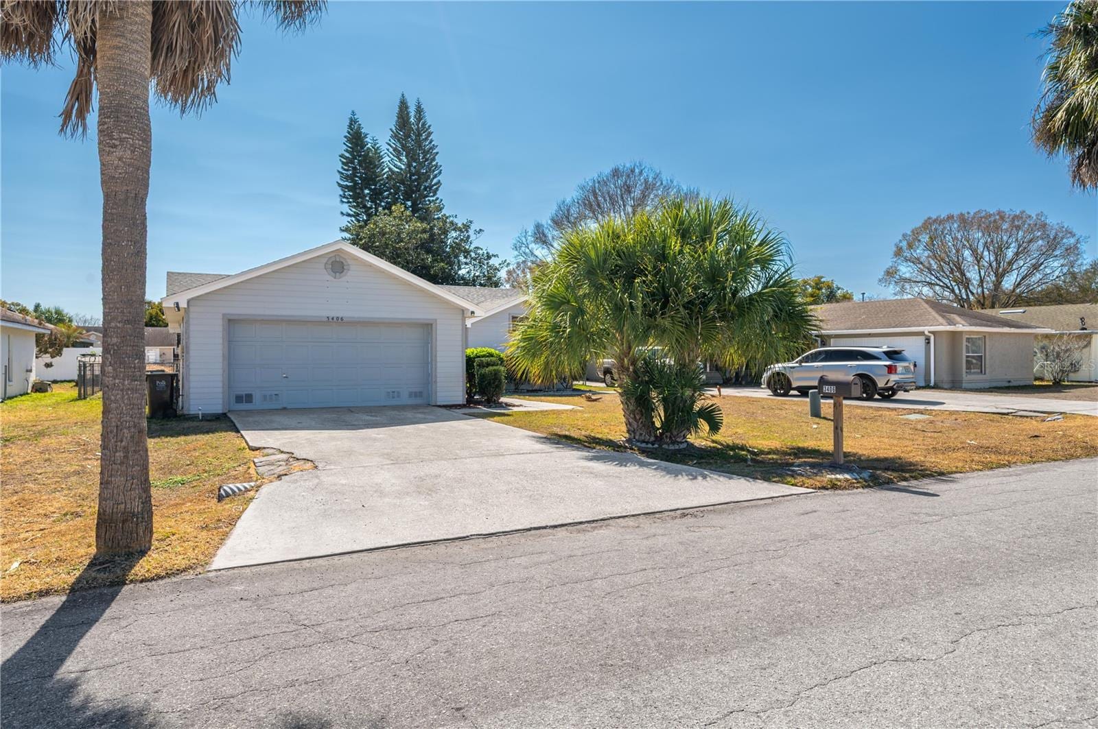 3406 Fox Ridge St photo 2