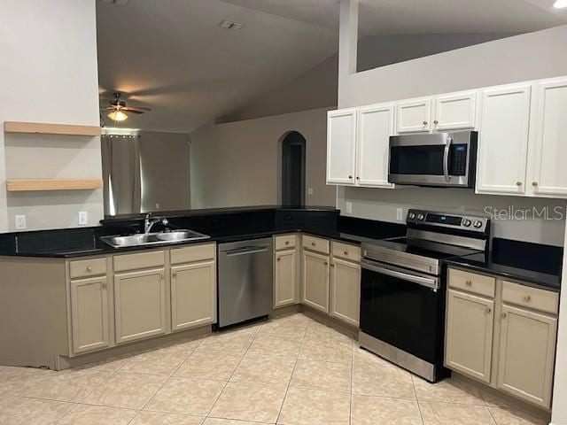 1621 Taylor Landing Dr photo 3