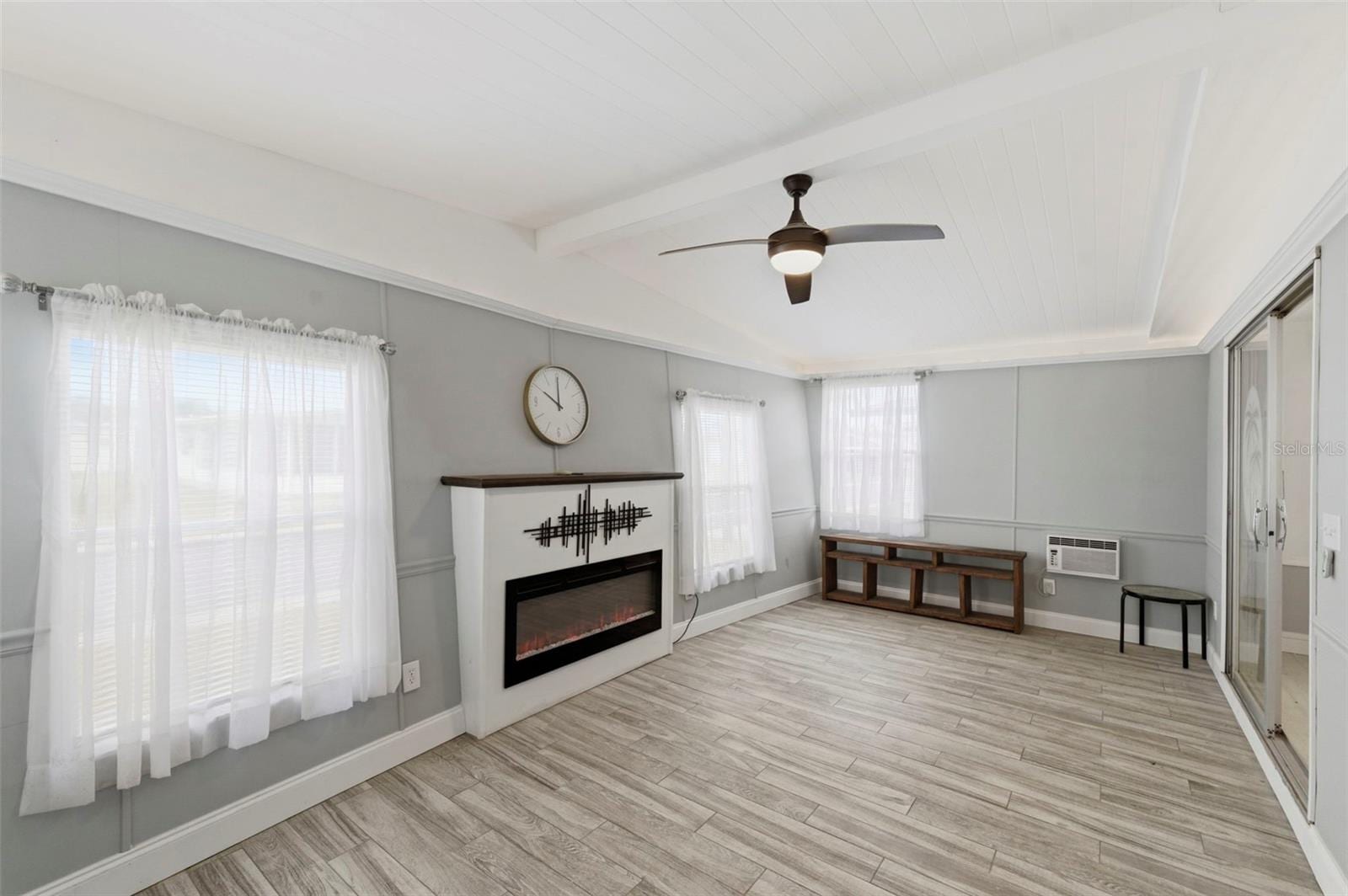10810 Freedom Dr photo 5