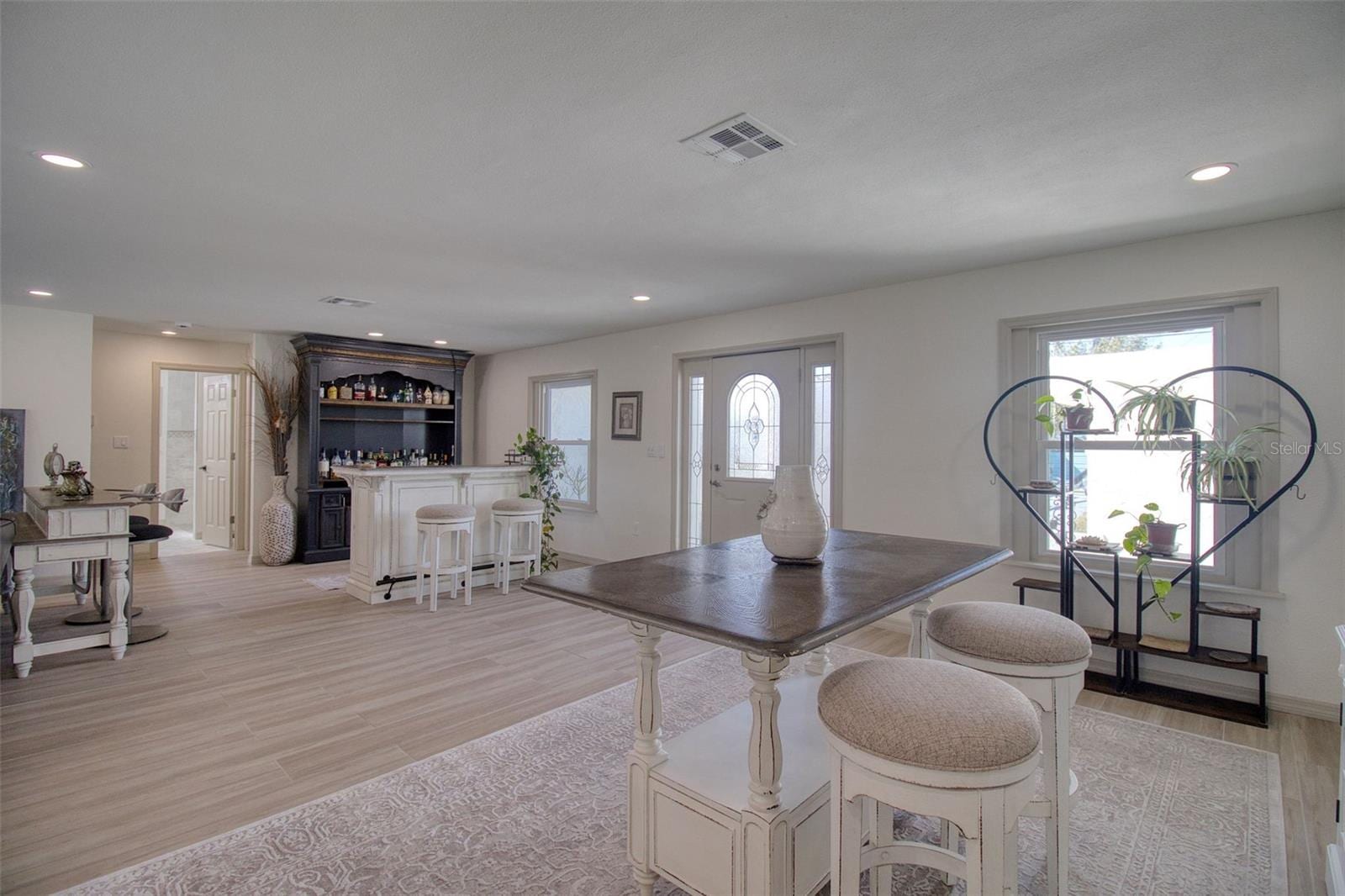 13804 Plumosa Ave photo 5