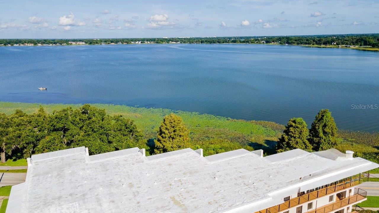 208 Lake Howard Dr NW #104 photo 4