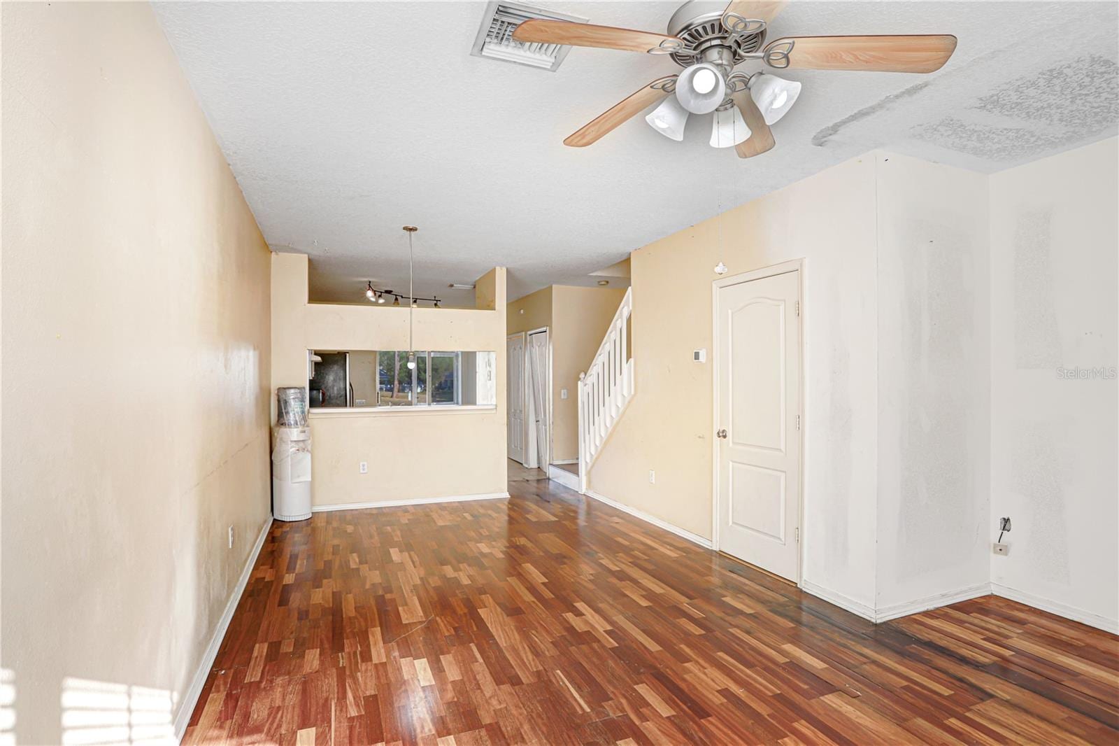 2339 Lake Woodberry Cir photo 3