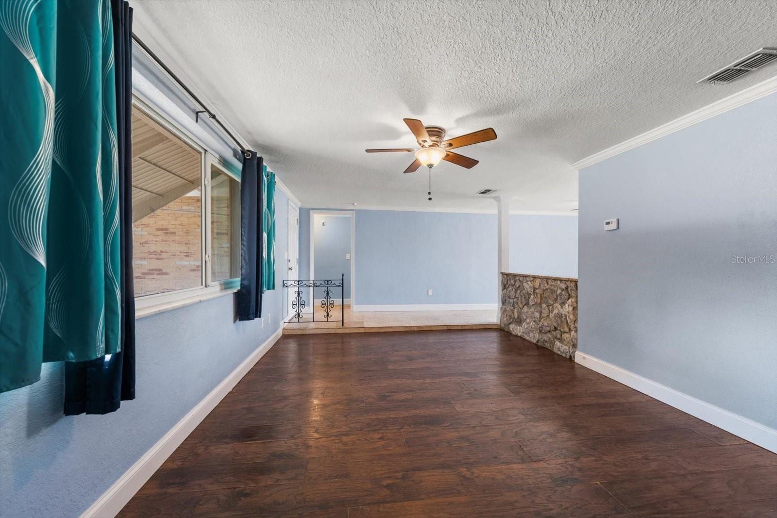 4025 Sail Dr photo 5