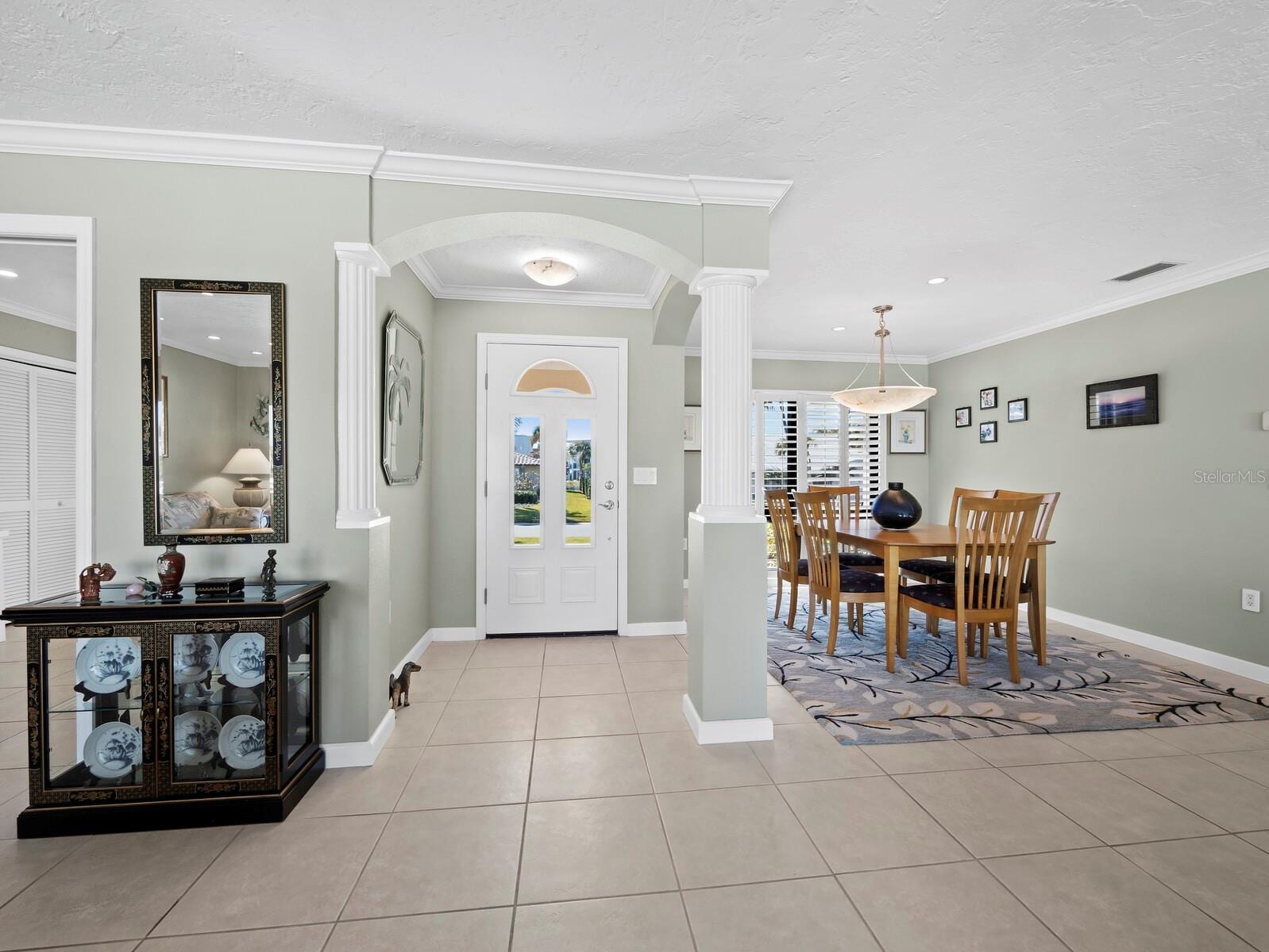5970 Emerald Harbor Dr photo 4
