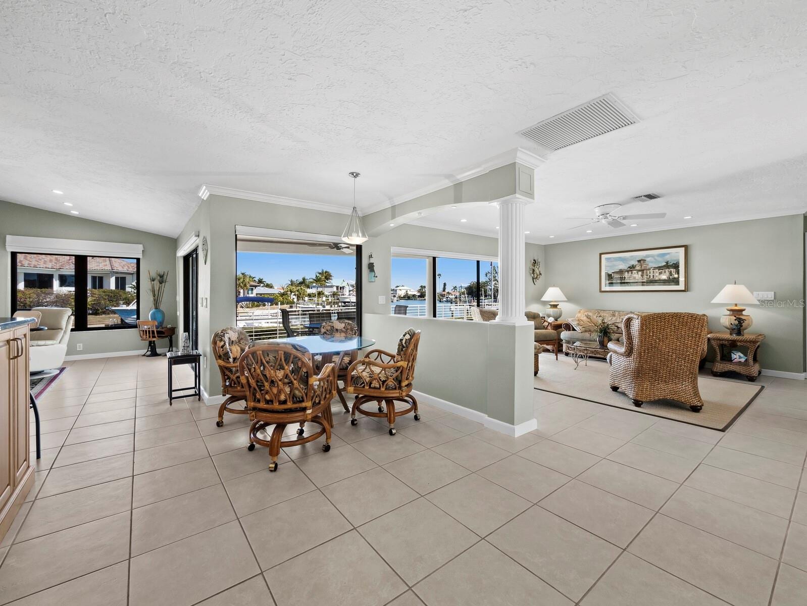 5970 Emerald Harbor Dr photo 5