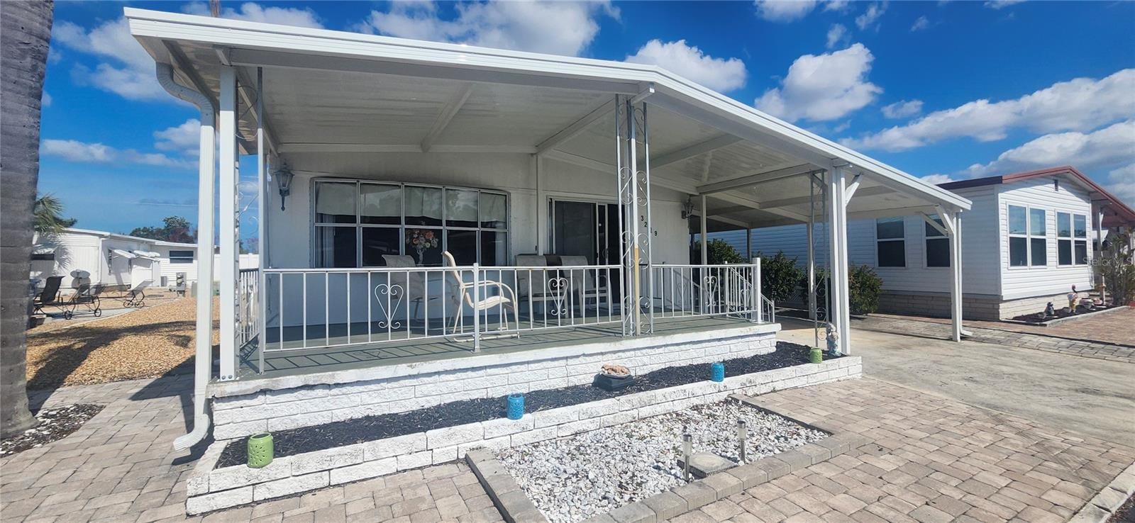 3229 Tiki Dr photo 2