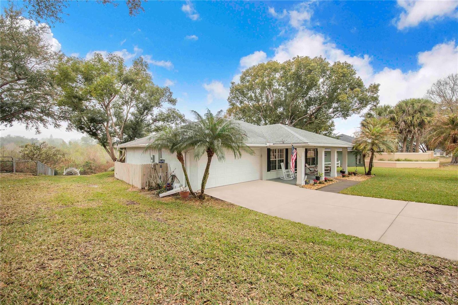 194 S Lake Mariam Dr photo 3