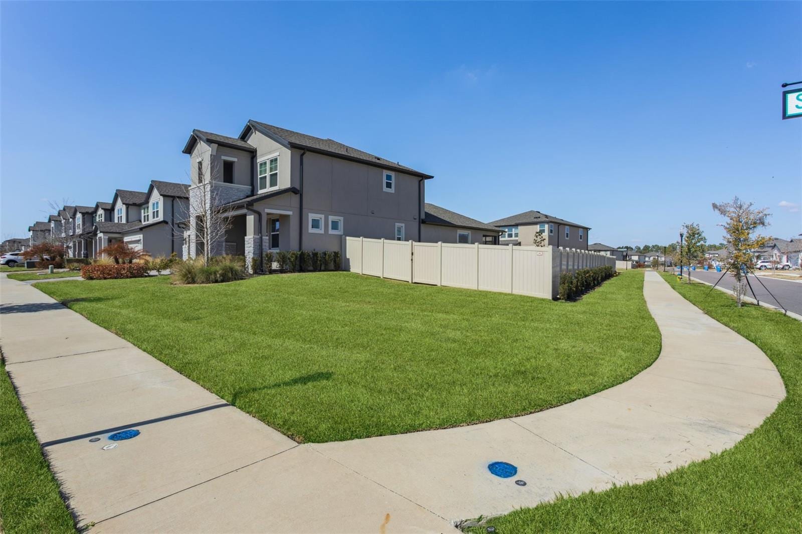 33287 Sycamore Leaf Dr photo 4