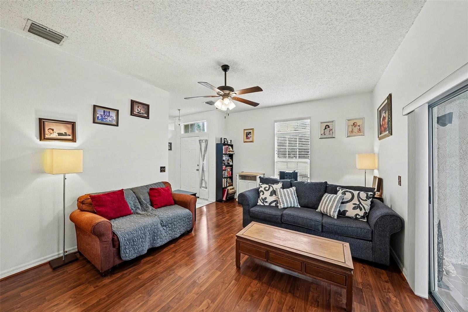 10109 Belleville Pl photo 3