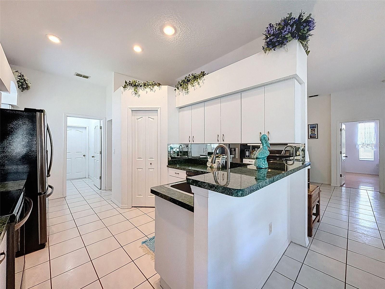 11415 Windstar CT photo 3