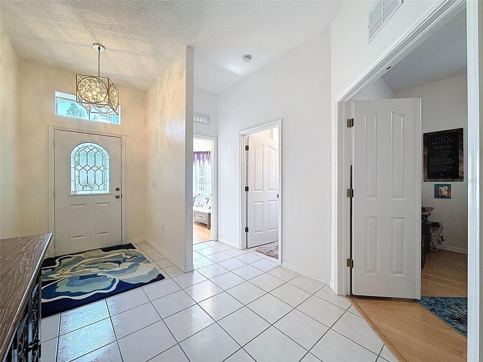 11415 Windstar CT photo 4