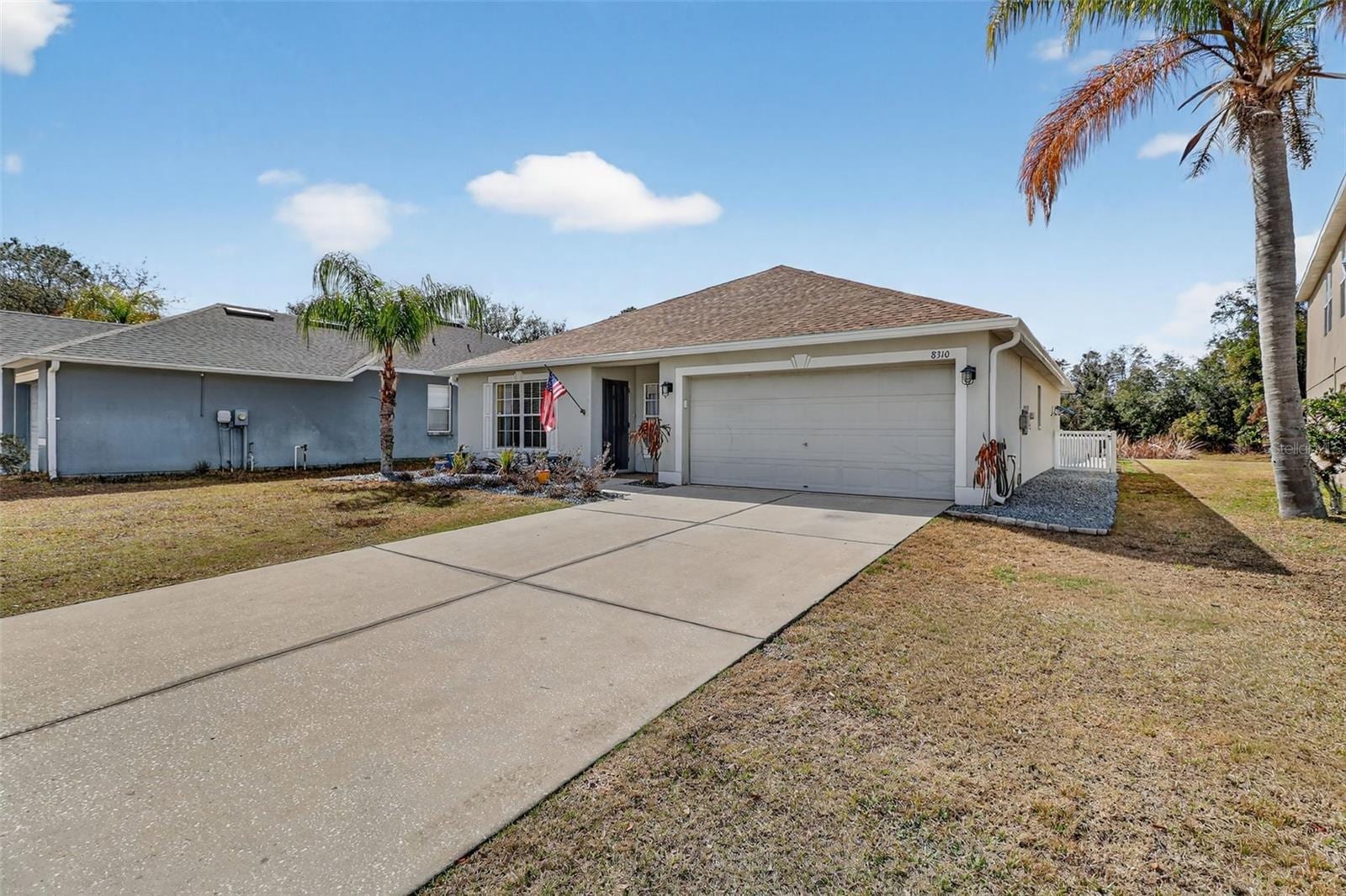 8310 Porch CT photo 3