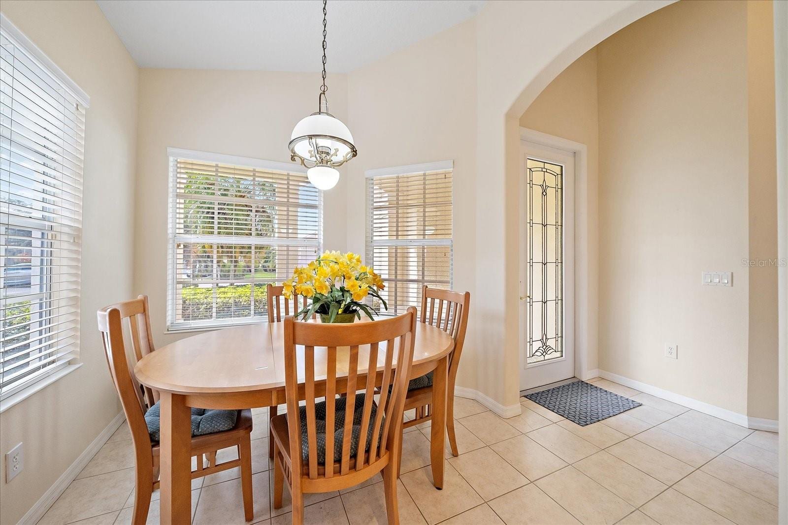 6476 Rookery Cir photo 4