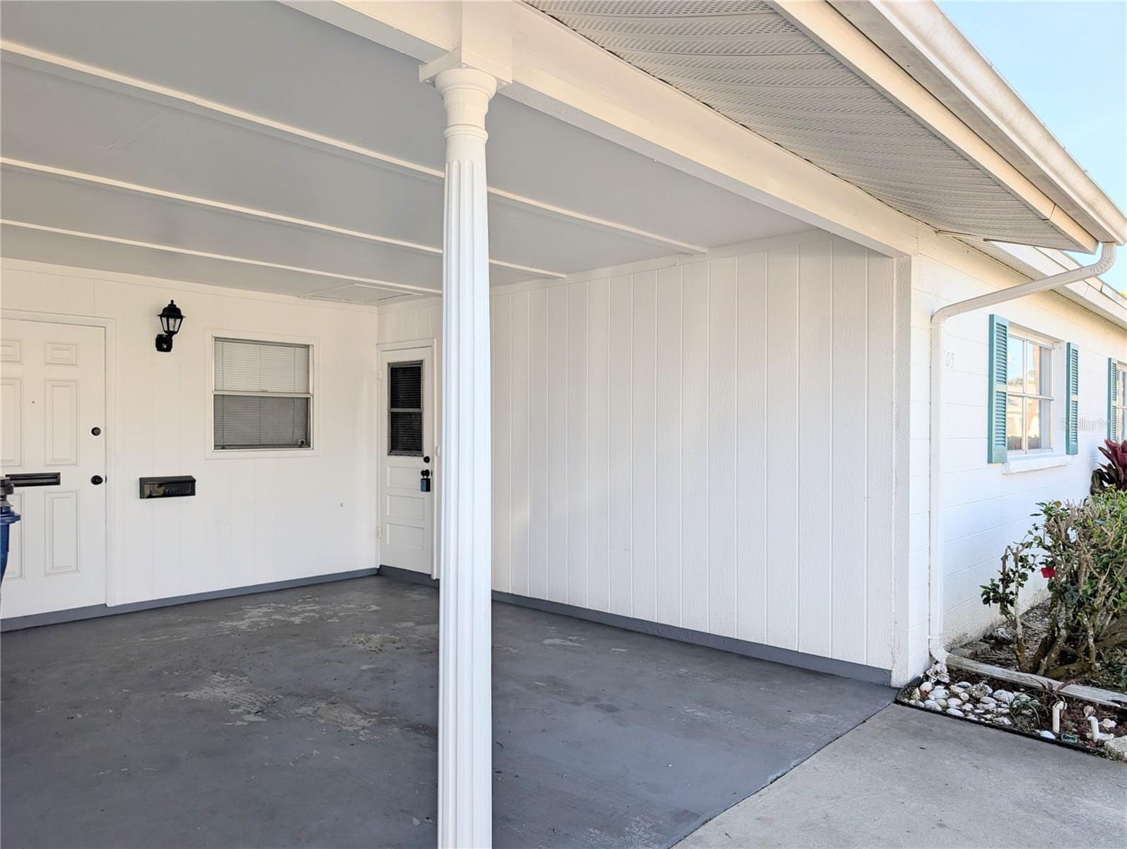6105 Coral Way photo 2