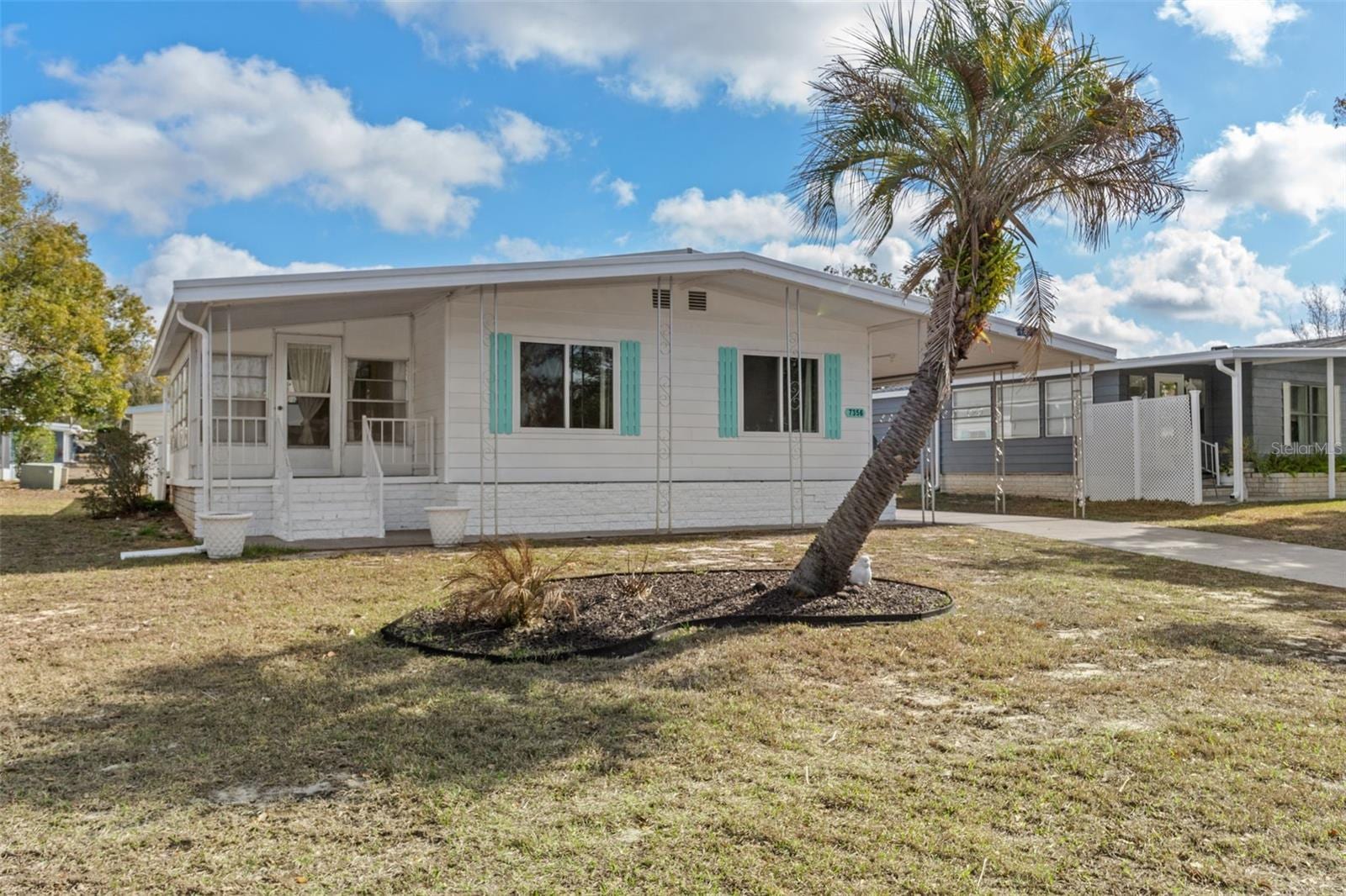 7356 Western Circle Dr photo 2
