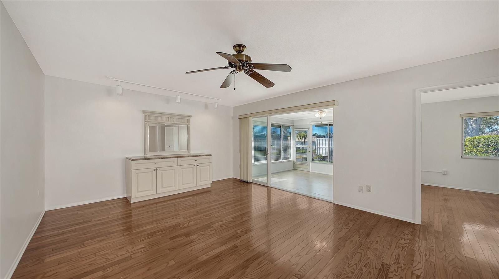 2603 Riverbluff Pkwy #V141 photo 5
