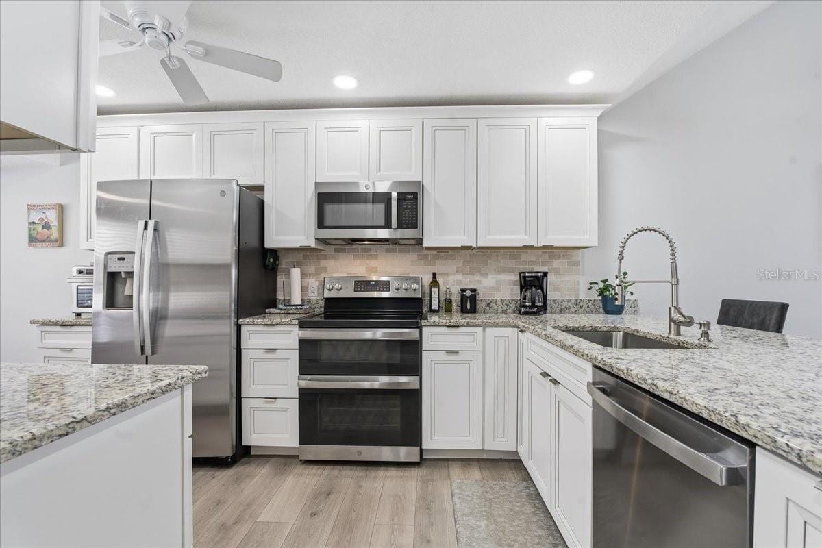 3272 Lori Ln photo 5