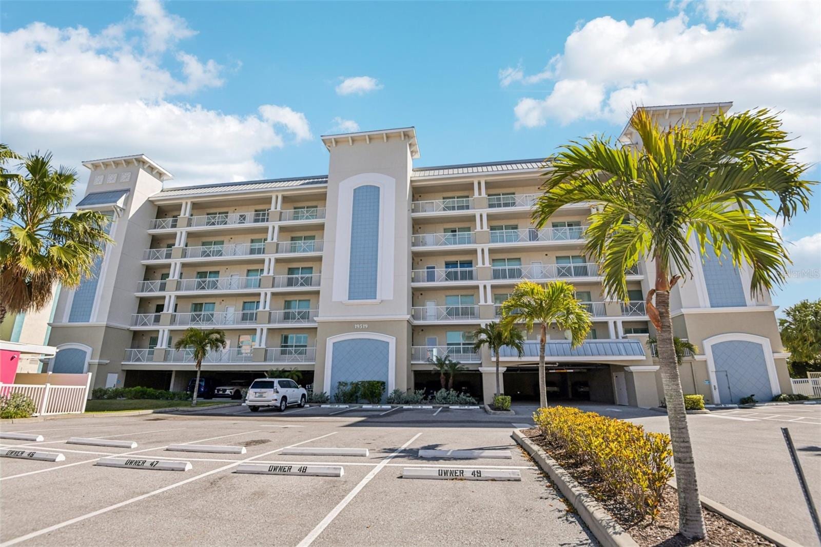 19519 Gulf Blvd #202 photo 3