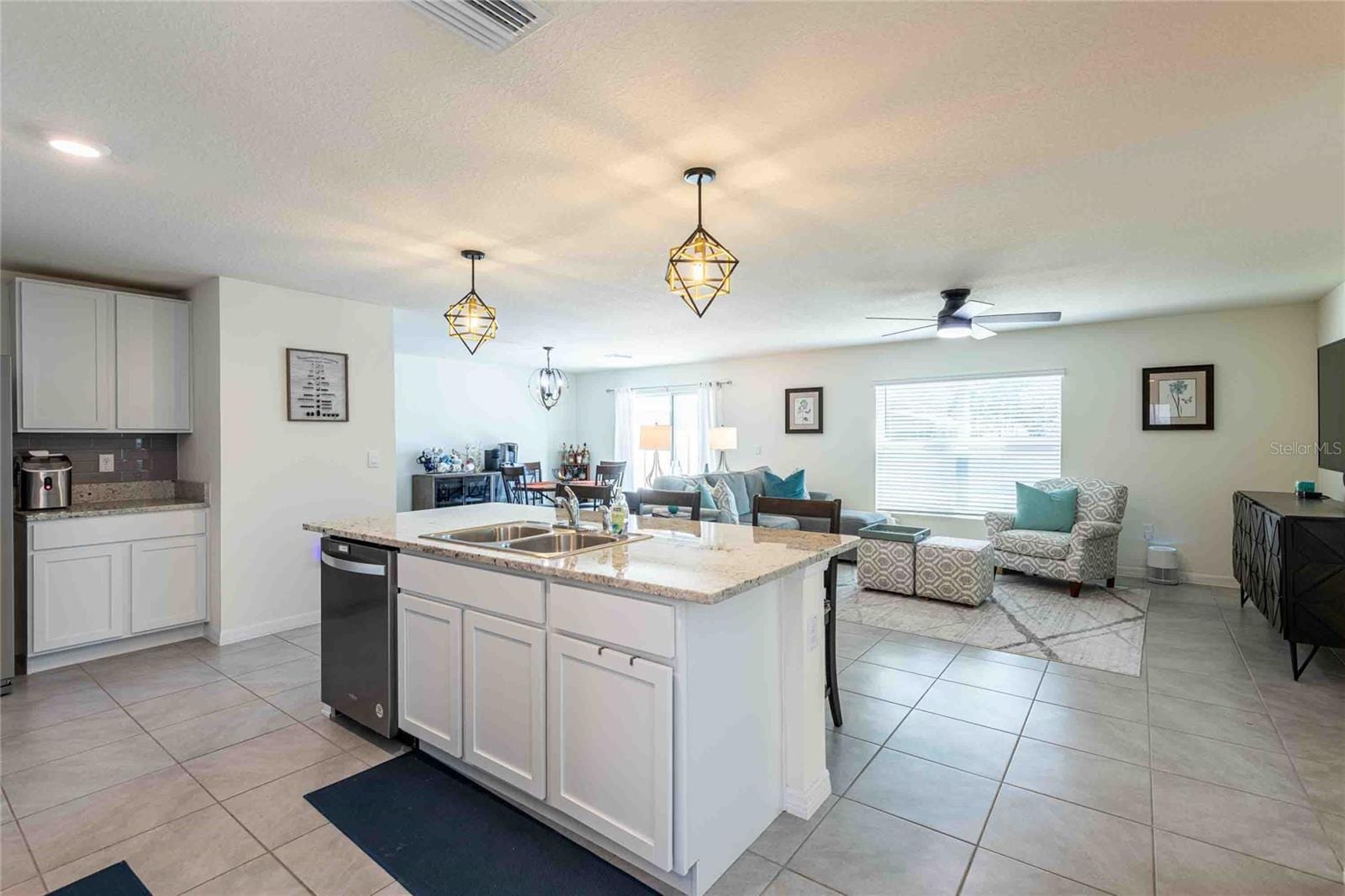 12172 Lily Magnolia Ln photo 5