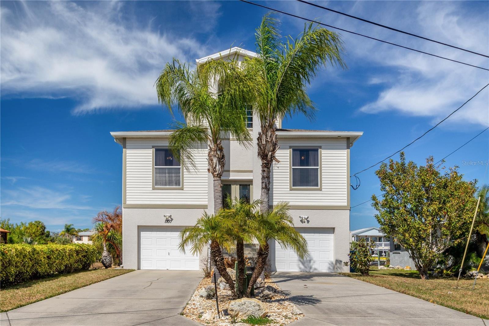 5100 Cedarbrook Ln photo 3