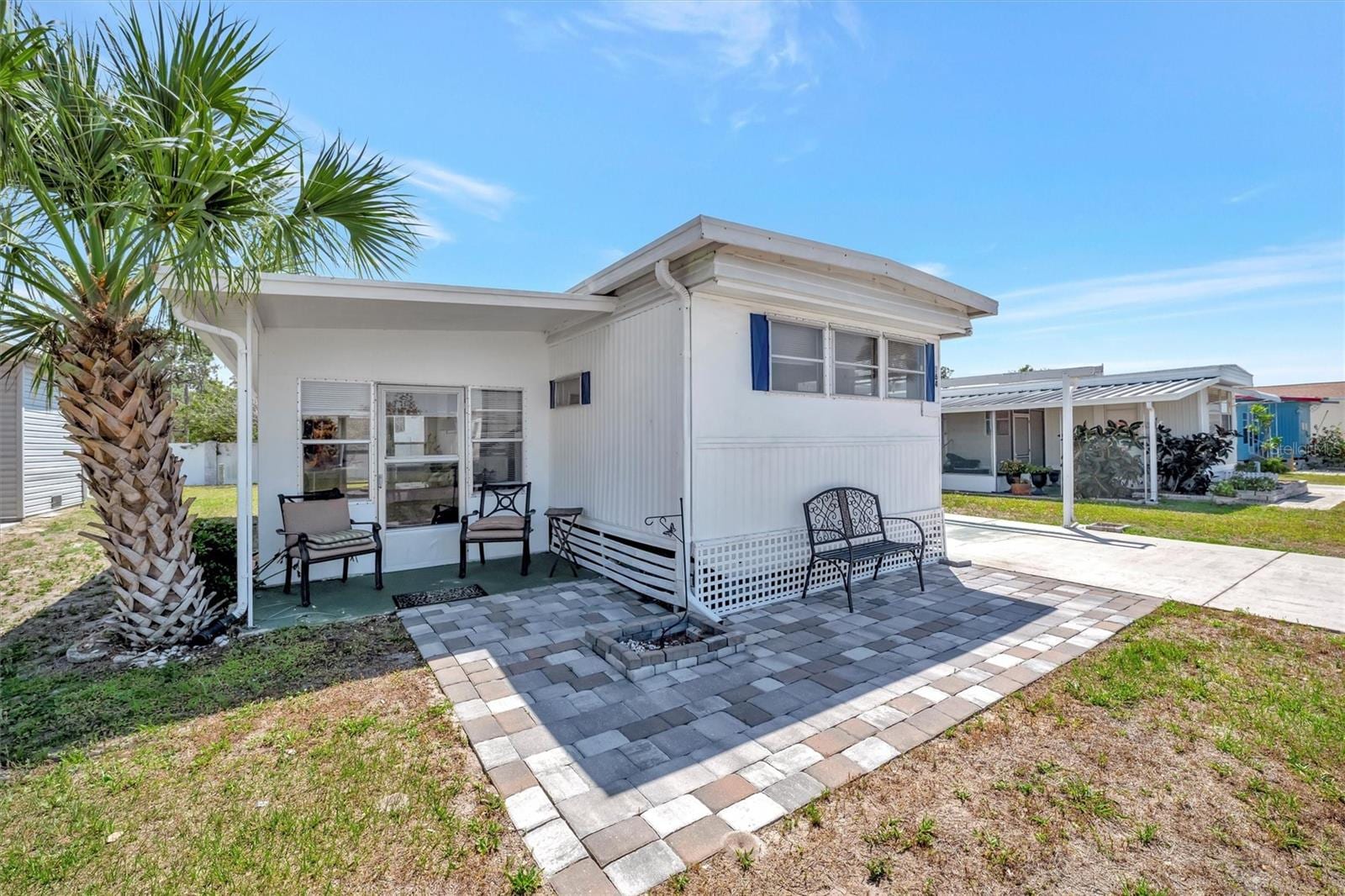 264 S Port Royal Ln photo 5