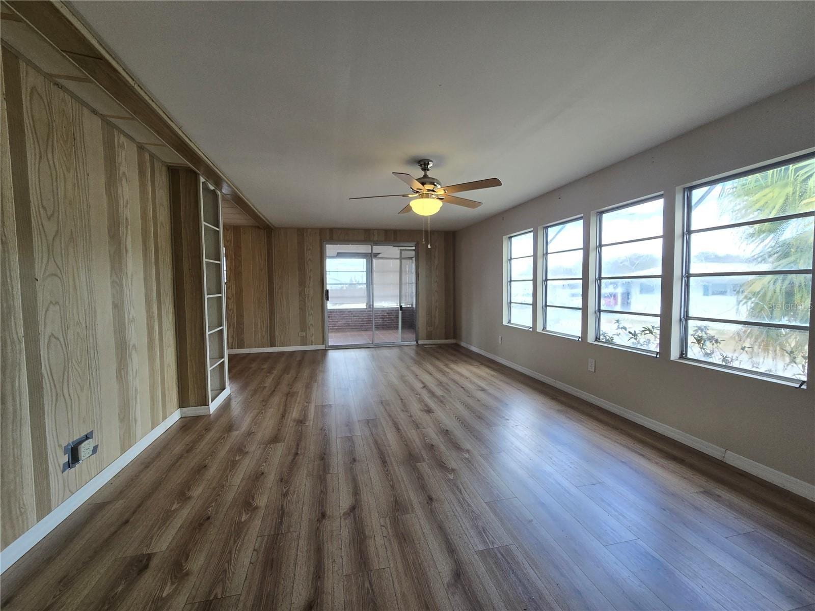 1805 Blue Lake Dr photo 5