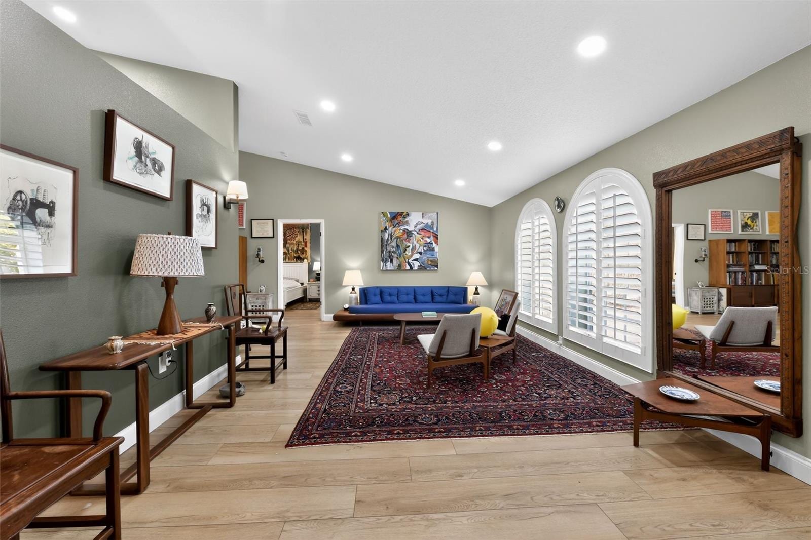 4667 Hamlets Grove Dr photo 3