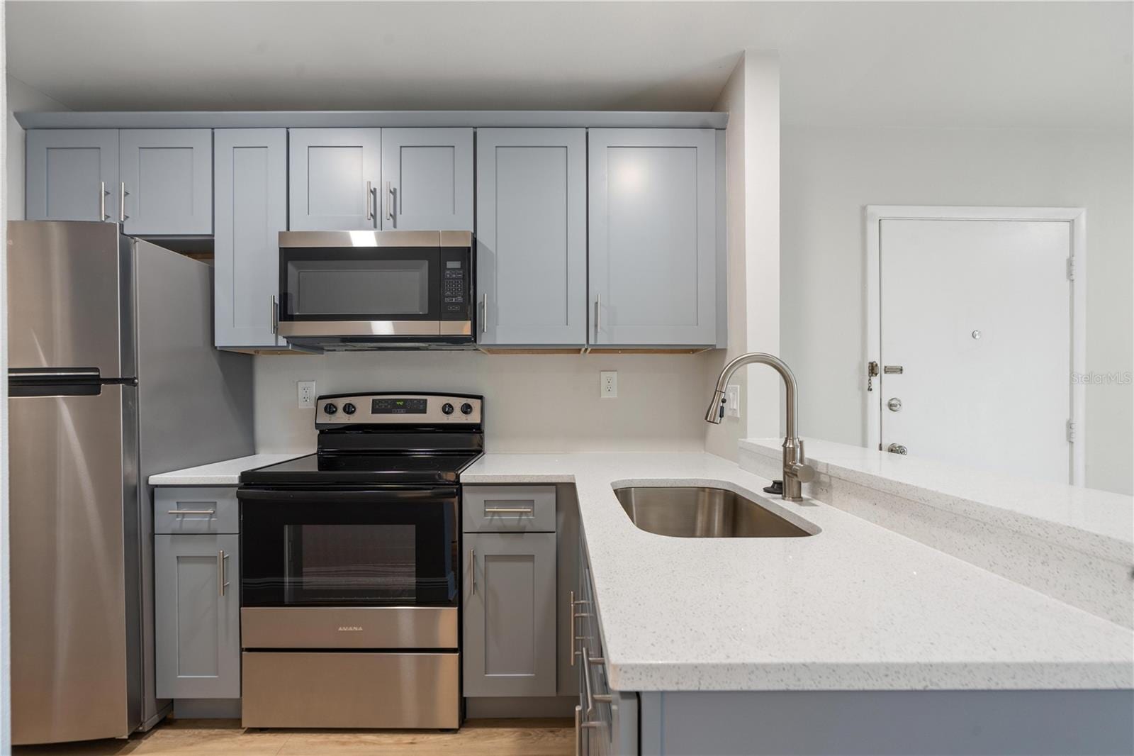 3848 N Lake Dr #138 photo 2