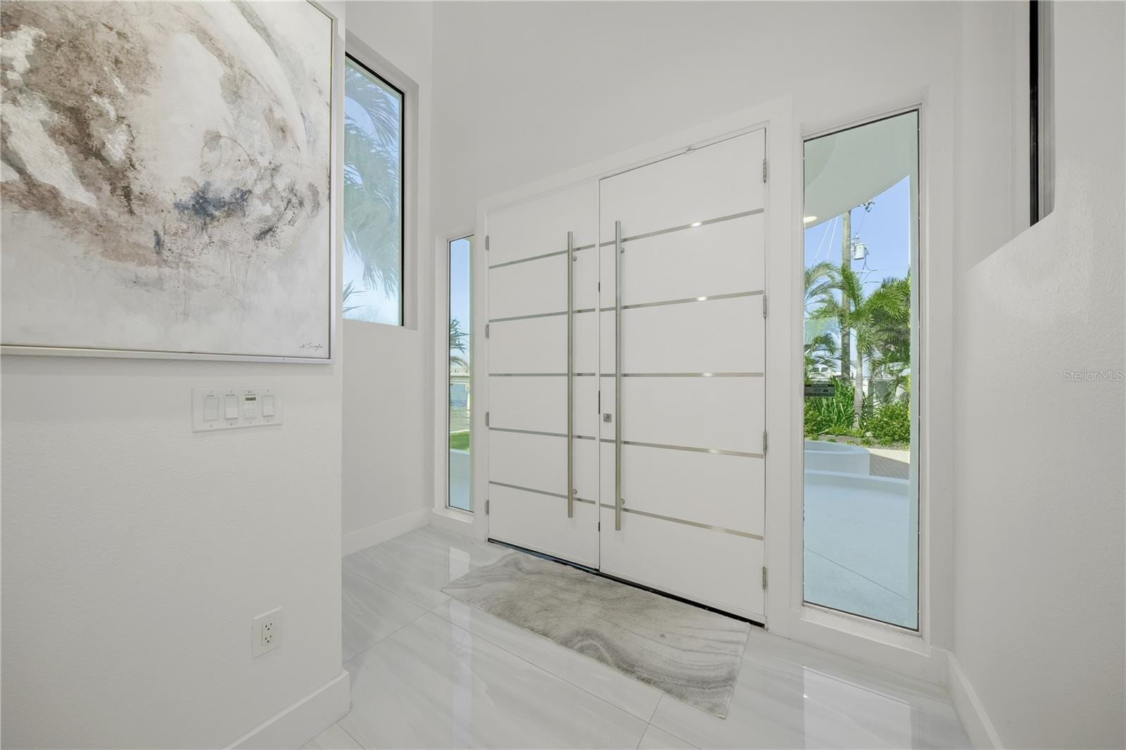 1400 Siesta Dr photo 5