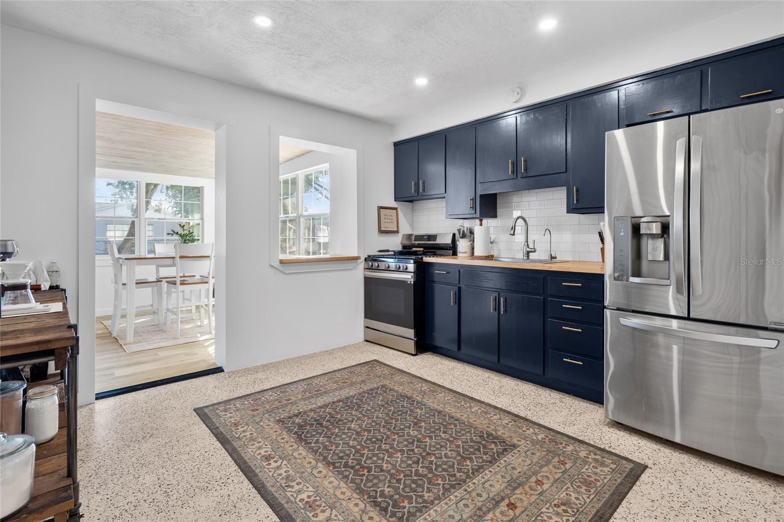 3217 Teal Ave photo 4
