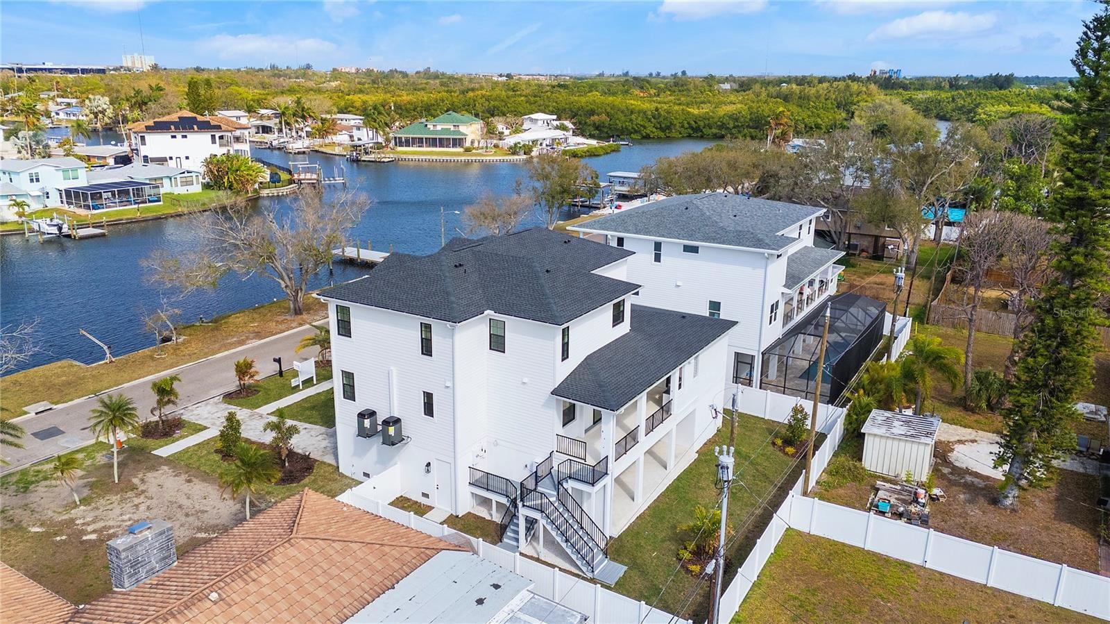 220 90th Ave NE photo 4