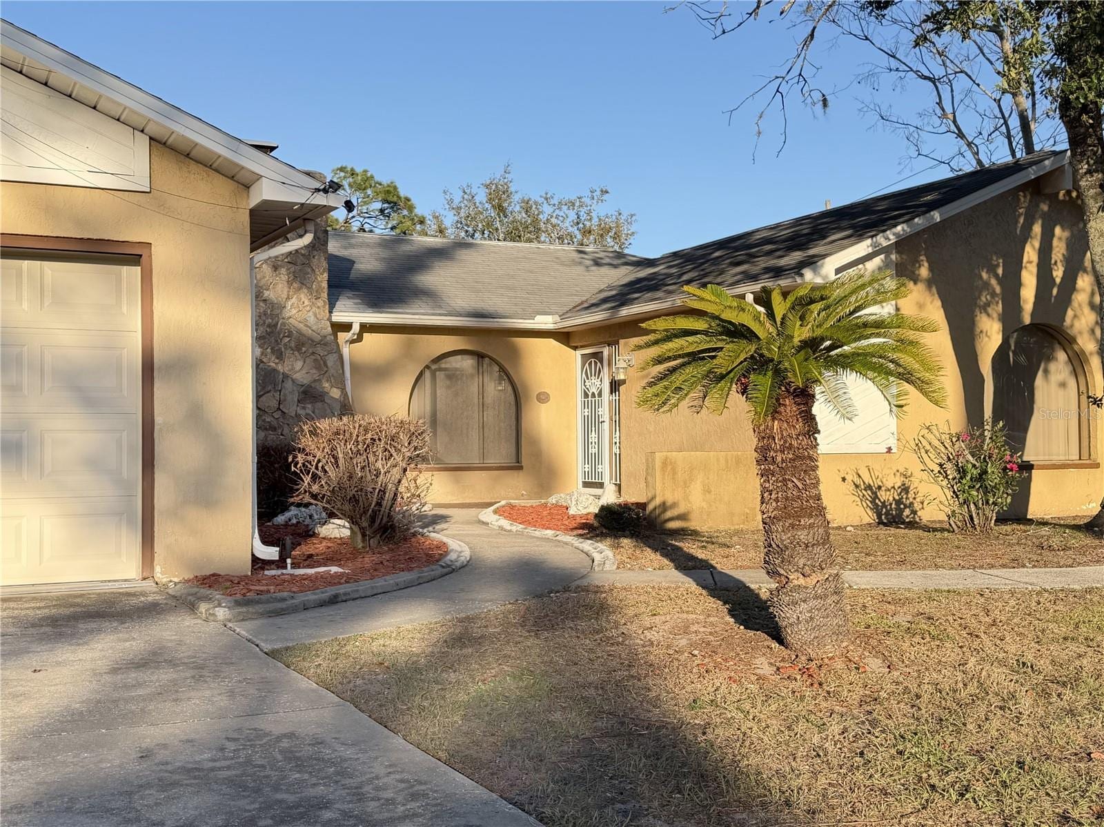 1382 Valiant Ave photo 4